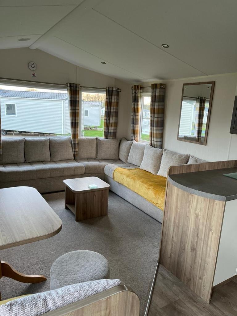 Gds Luxury Caravan Hire *